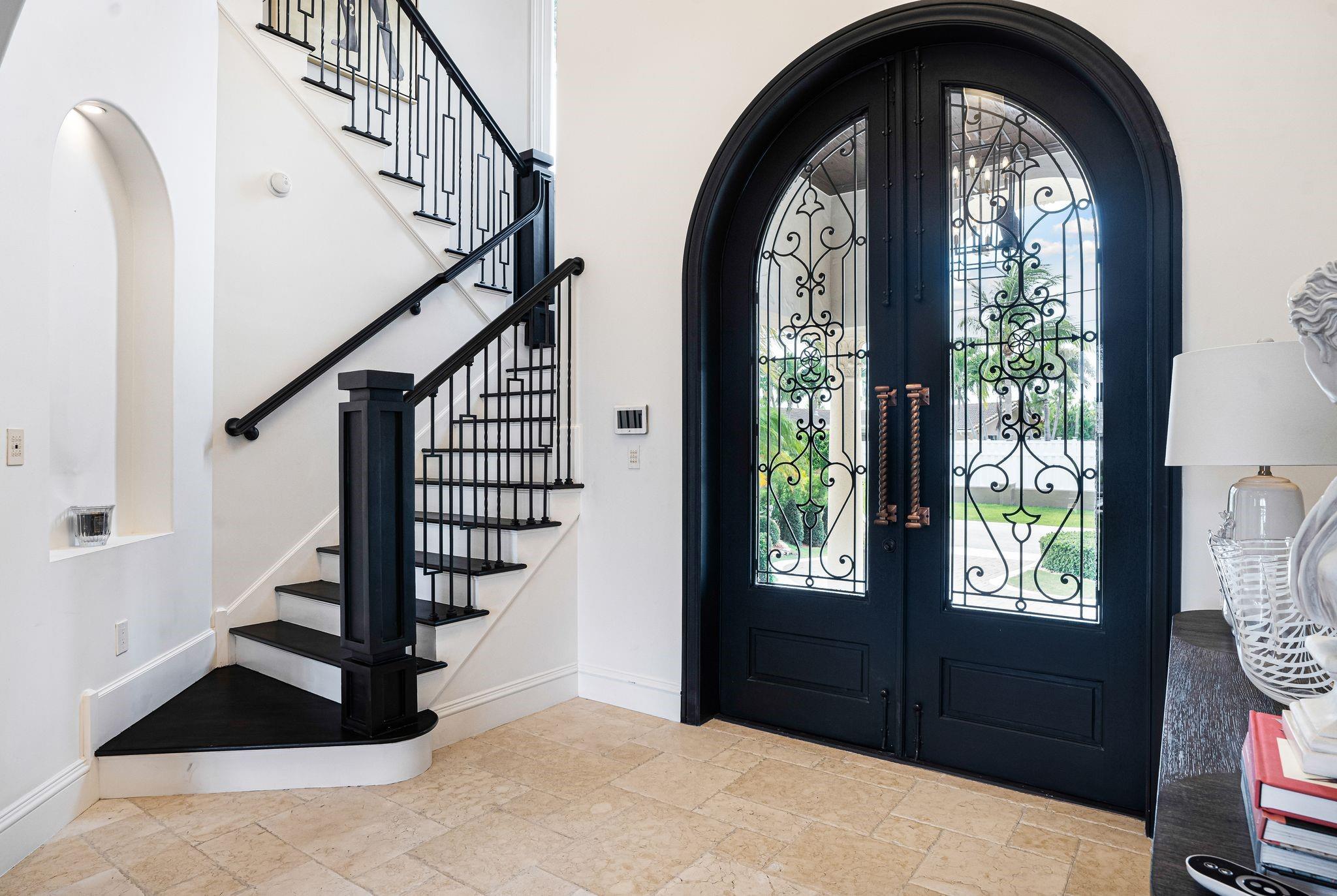 4050 NE 30th Ave Lighthouse Point, FL 33064