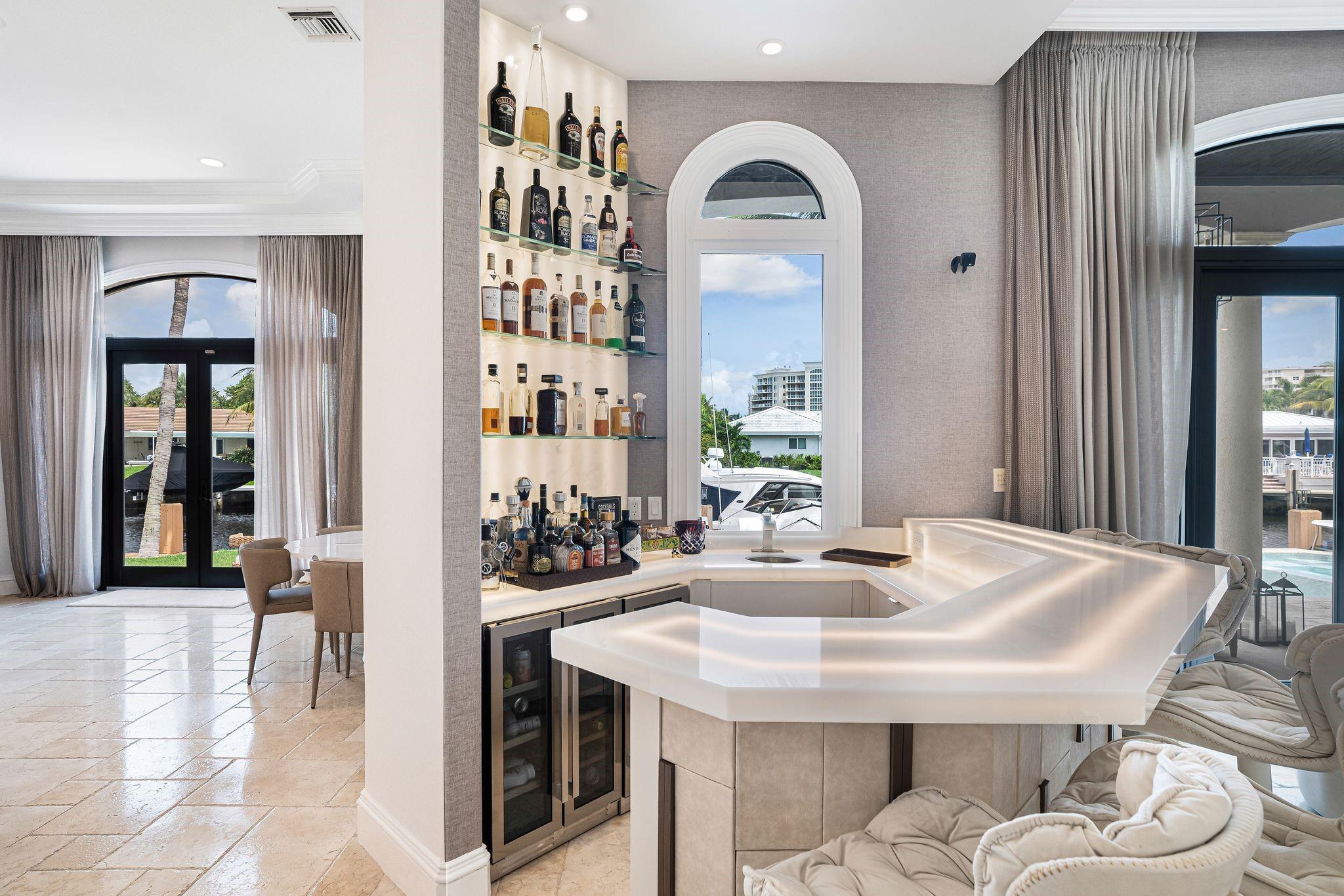 4050 NE 30th Ave Lighthouse Point, FL 33064