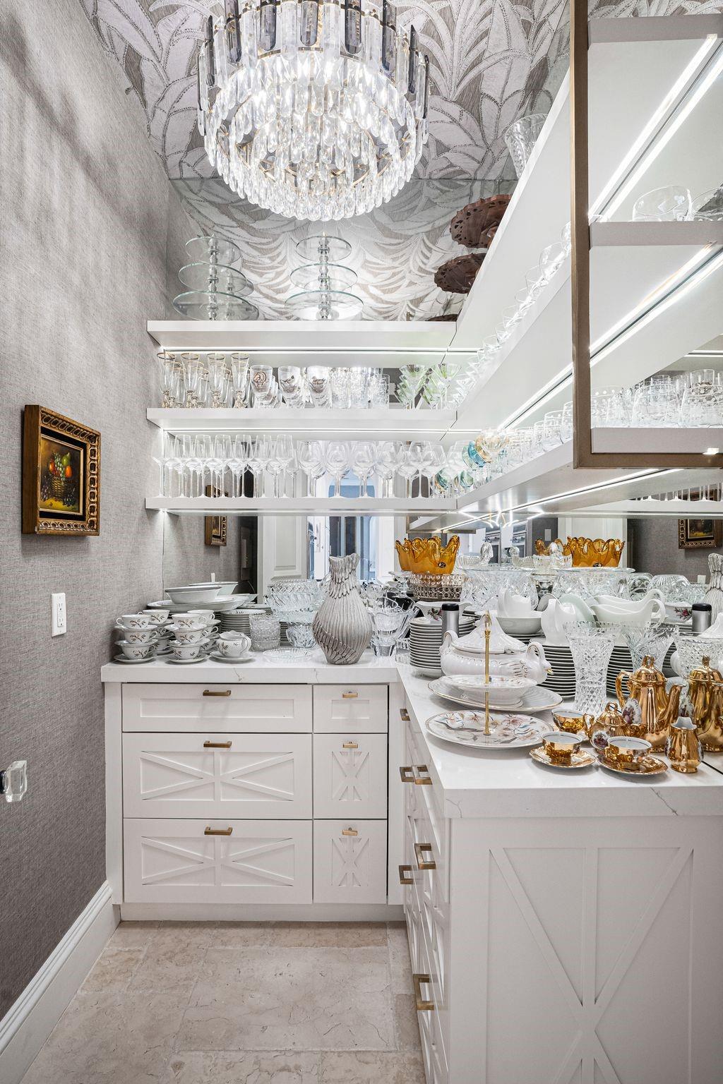 4050 NE 30th Ave Lighthouse Point, FL 33064