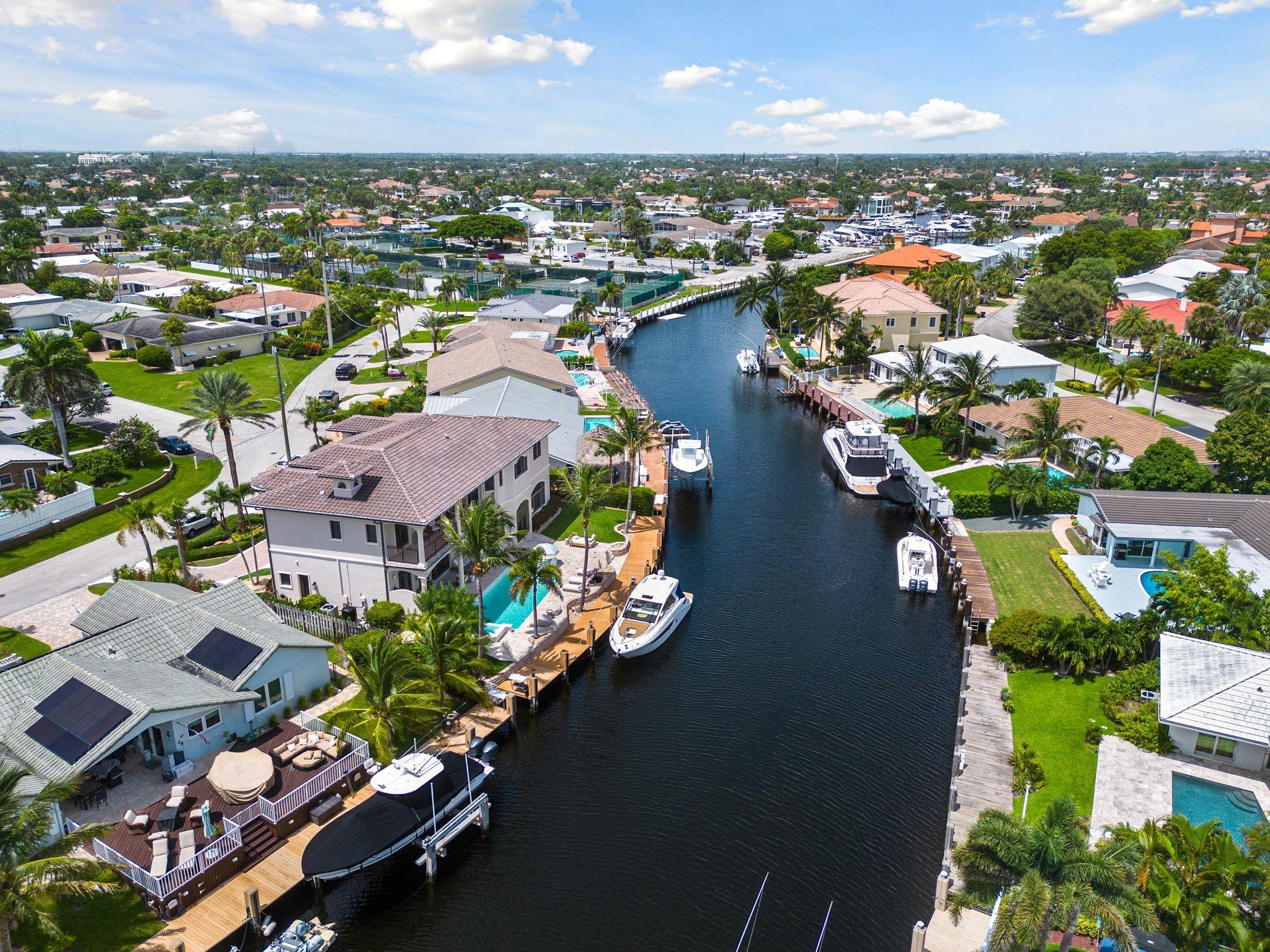 4050 NE 30th Ave Lighthouse Point, FL 33064