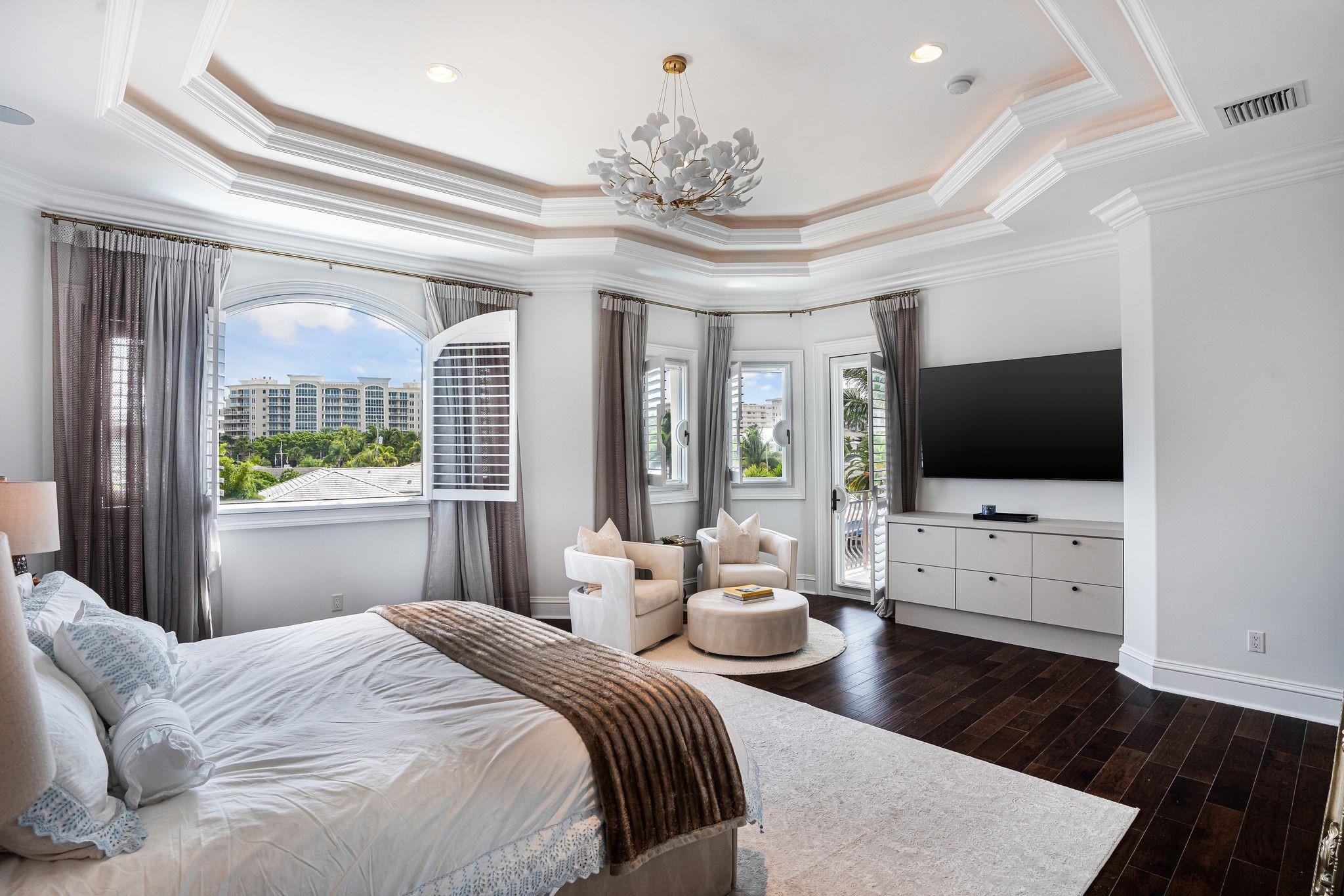 4050 NE 30th Ave Lighthouse Point, FL 33064