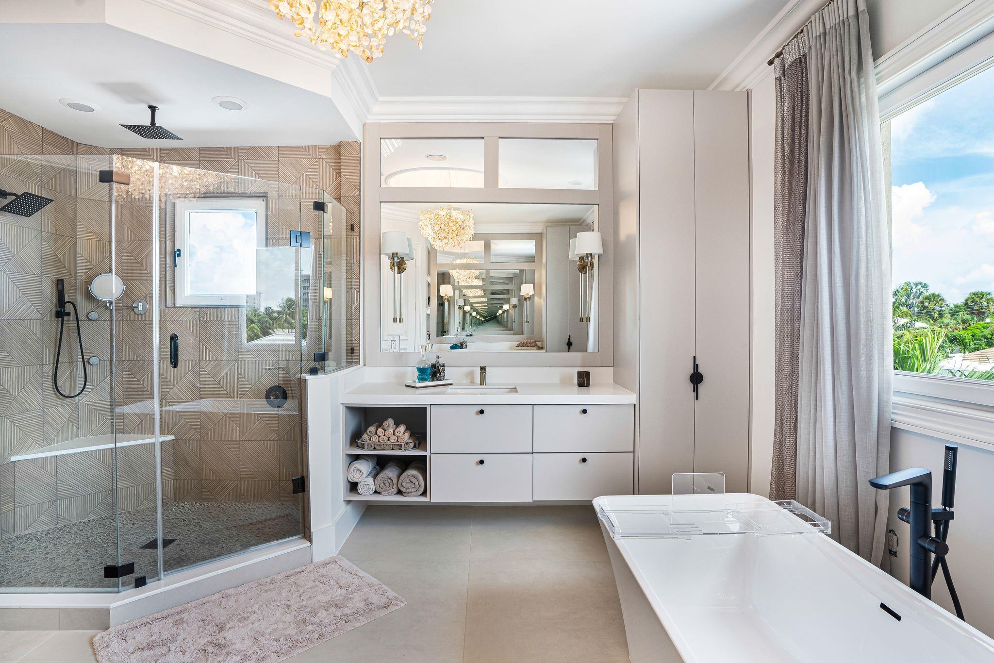 4050 NE 30th Ave Lighthouse Point, FL 33064