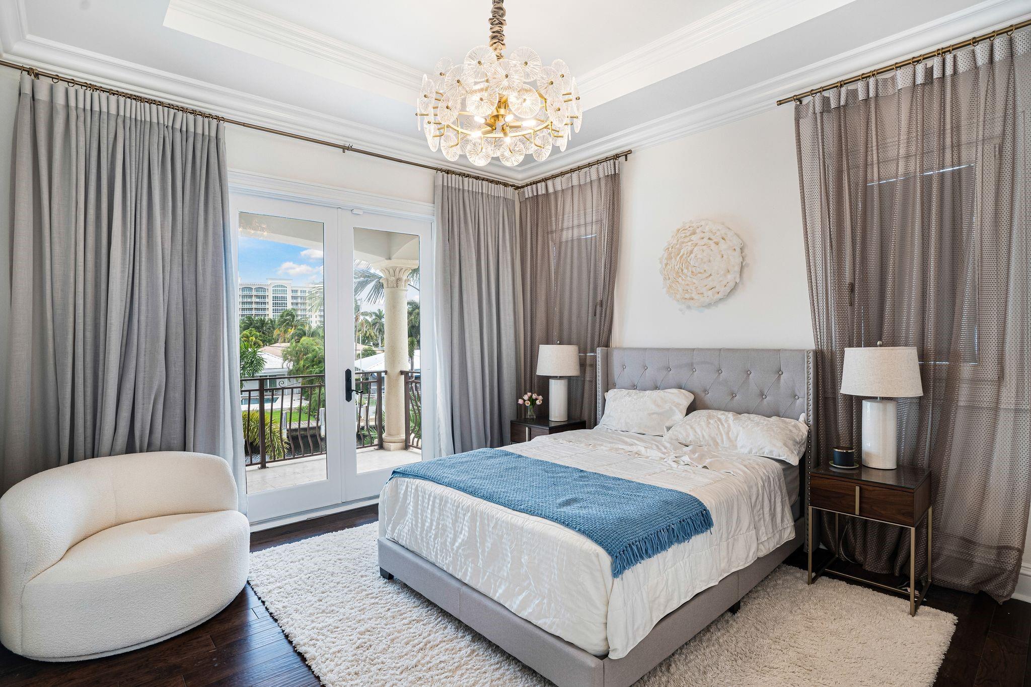 4050 NE 30th Ave Lighthouse Point, FL 33064