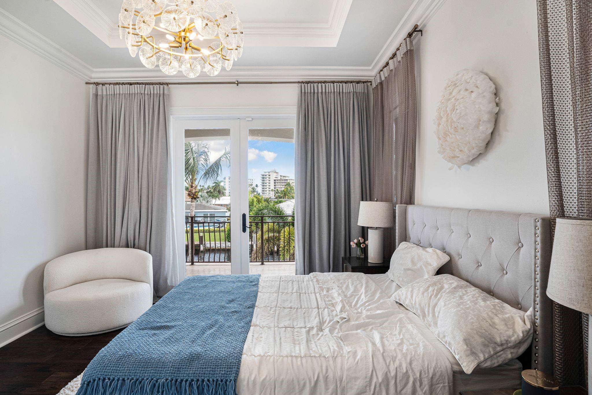 4050 NE 30th Ave Lighthouse Point, FL 33064