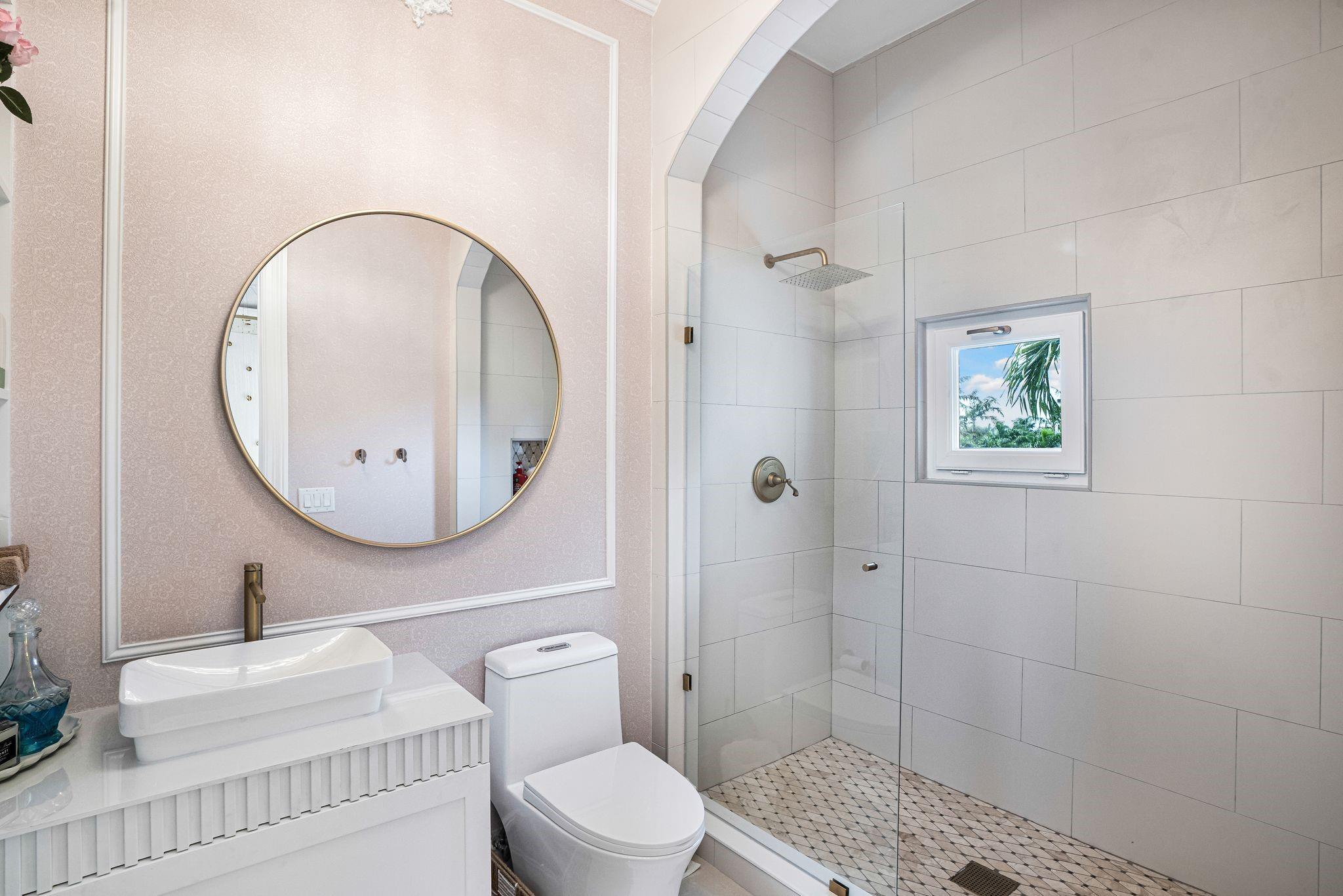 4050 NE 30th Ave Lighthouse Point, FL 33064