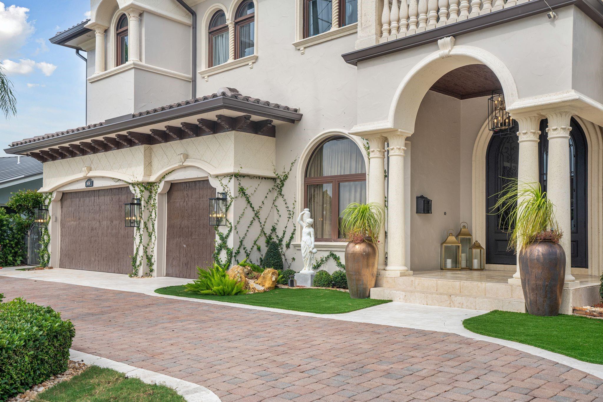 4050 NE 30th Ave Lighthouse Point, FL 33064