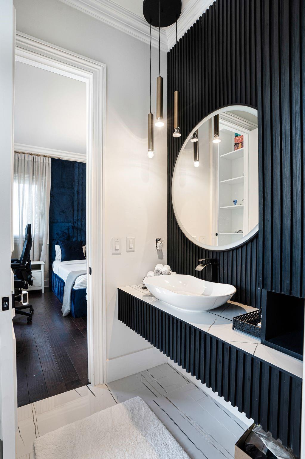 4050 NE 30th Ave Lighthouse Point, FL 33064