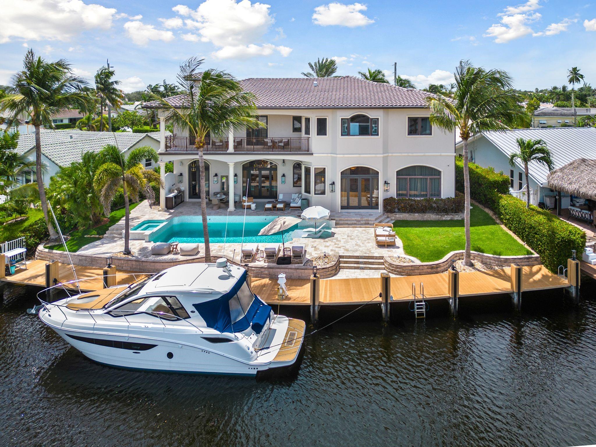 4050 NE 30th Ave Lighthouse Point, FL 33064