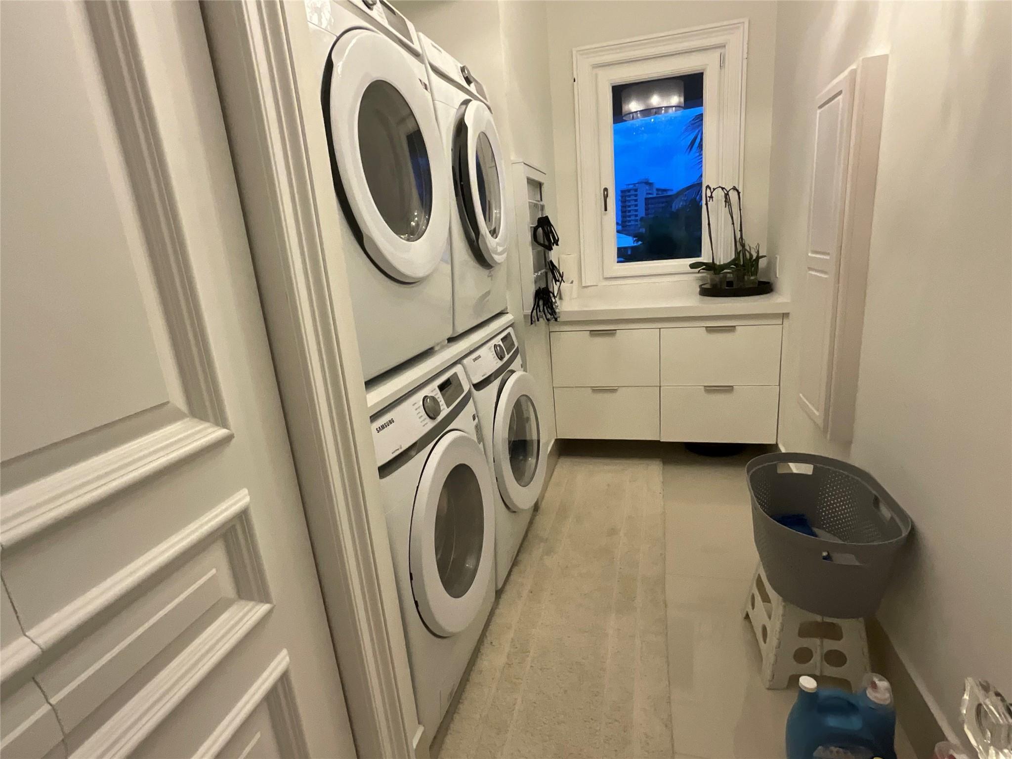 4050 NE 30th Ave Lighthouse Point, FL 33064