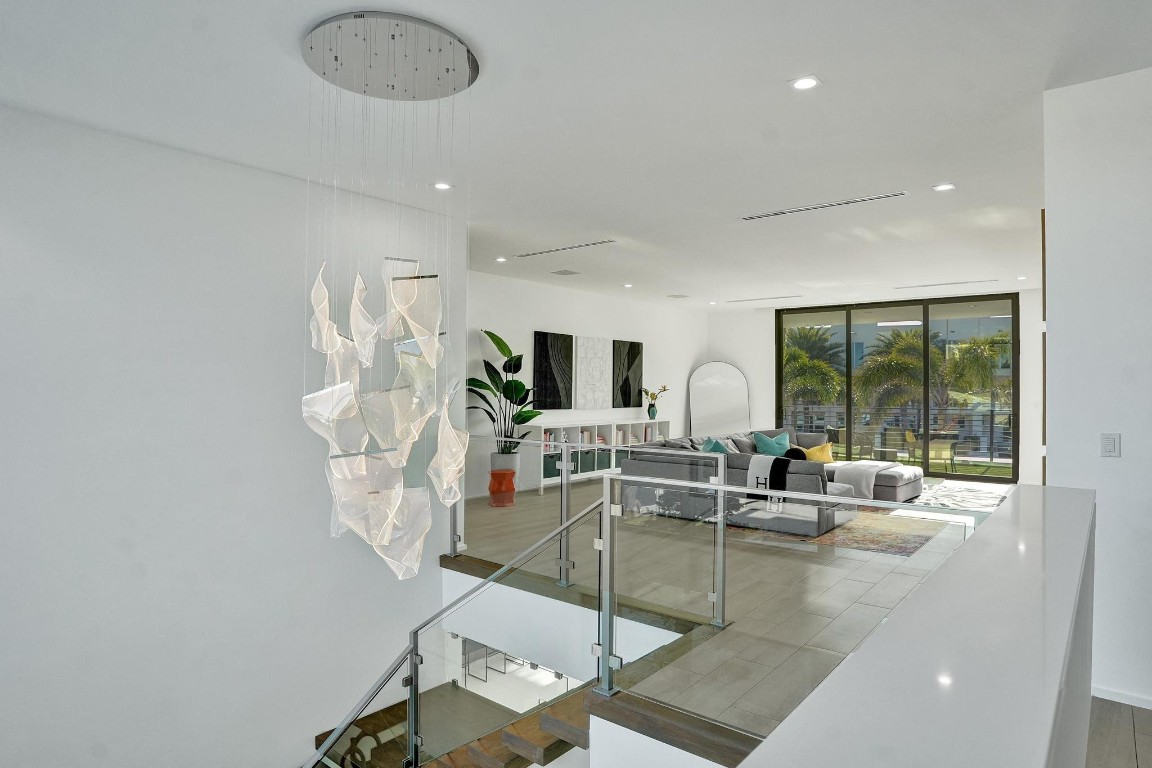 4232 E Tradewinds Fort Lauderdale, FL 33308