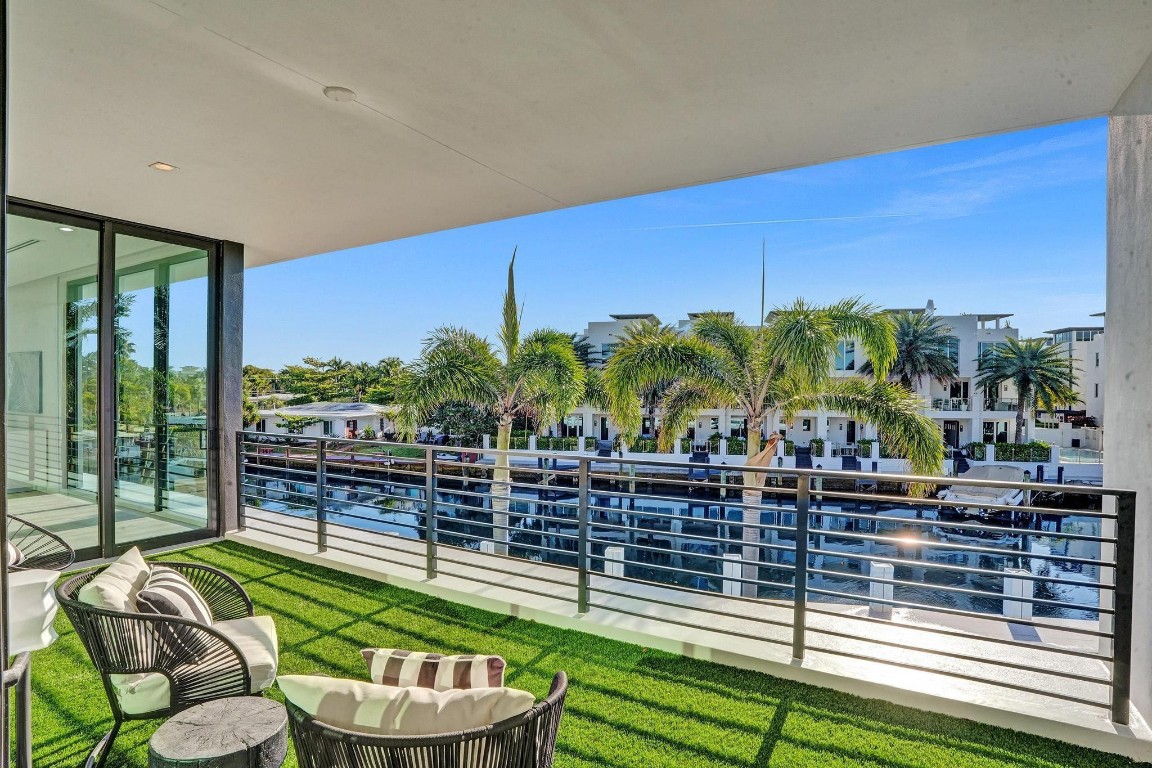 4232 E Tradewinds Fort Lauderdale, FL 33308