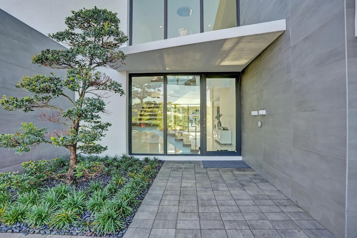 4232 E Tradewinds Fort Lauderdale, FL 33308