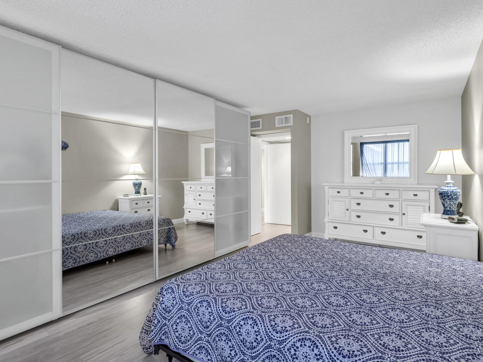 16300 Golf Clb Rd #719 Weston, FL 33326