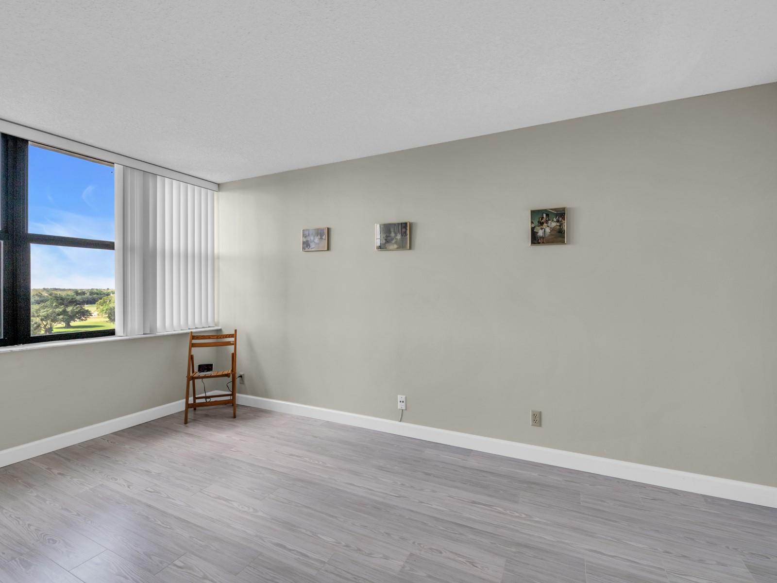 16300 Golf Clb Rd #719 Weston, FL 33326