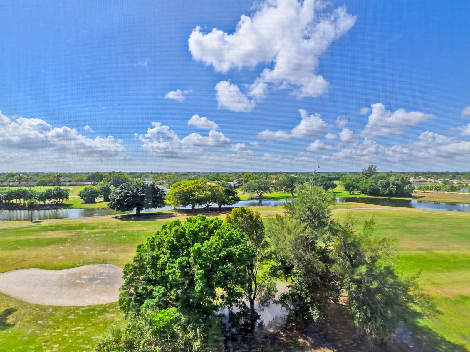 16300 Golf Clb Rd #719 Weston, FL 33326