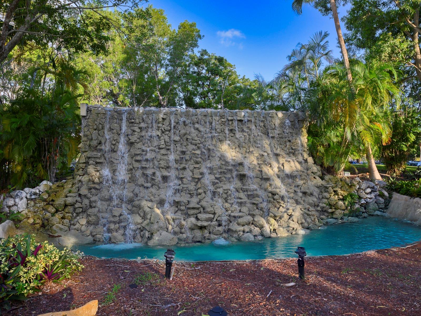 16300 Golf Clb Rd #719 Weston, FL 33326