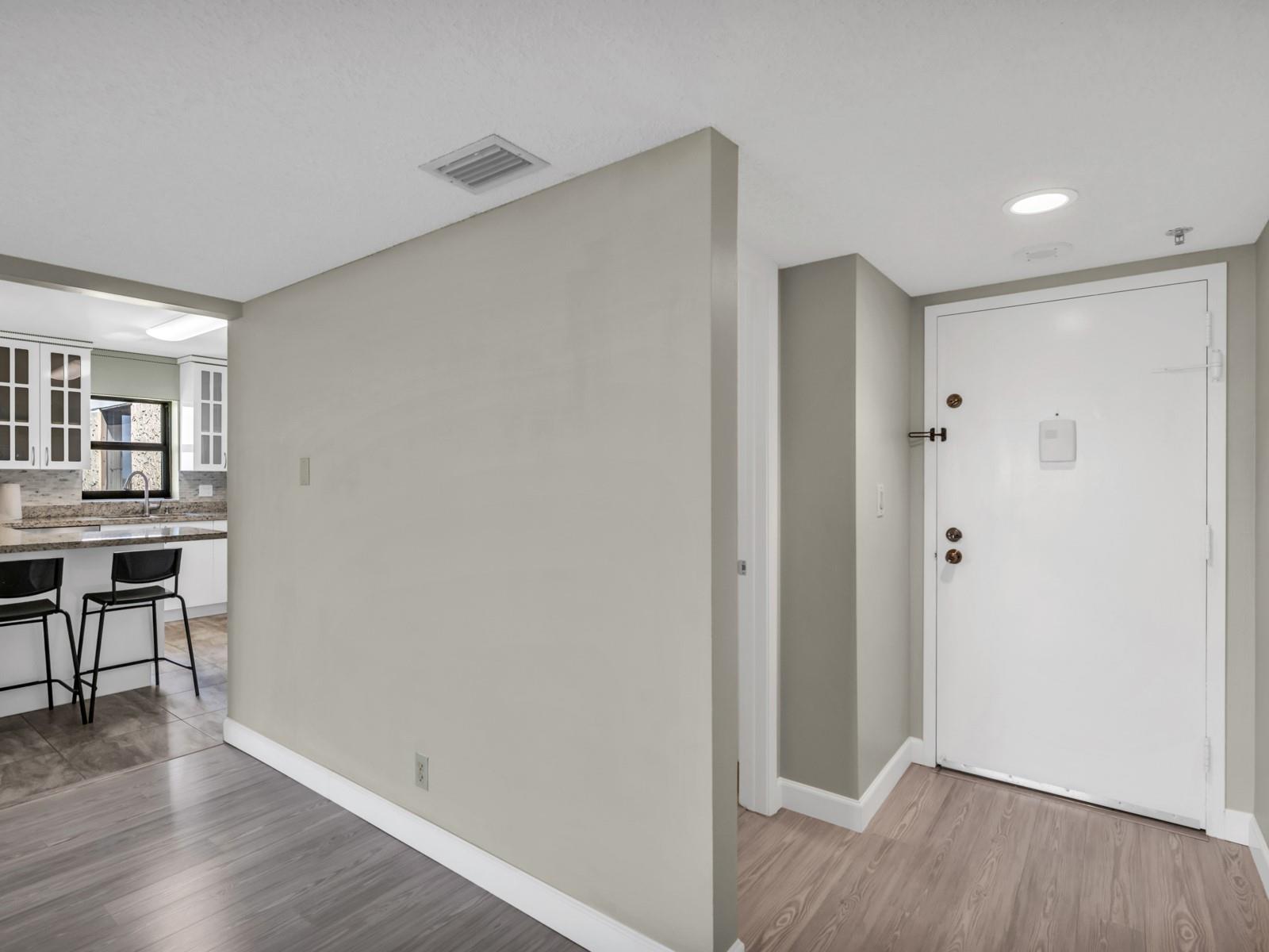 16300 Golf Clb Rd #719 Weston, FL 33326