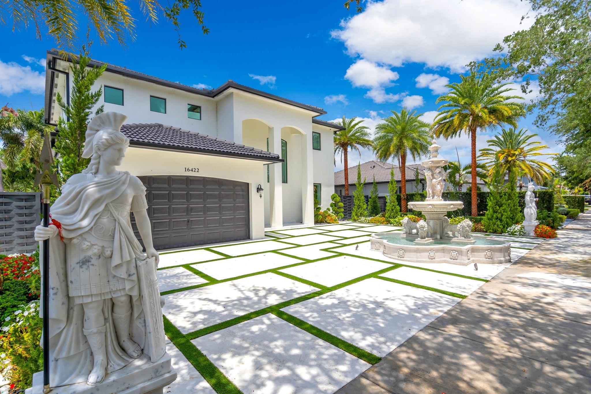 16422 NW 77th Pl Miami Lakes, FL 33016