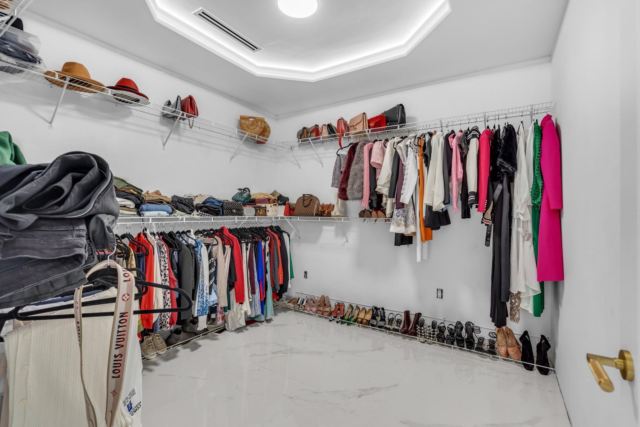 16422 NW 77th Pl Miami Lakes, FL 33016