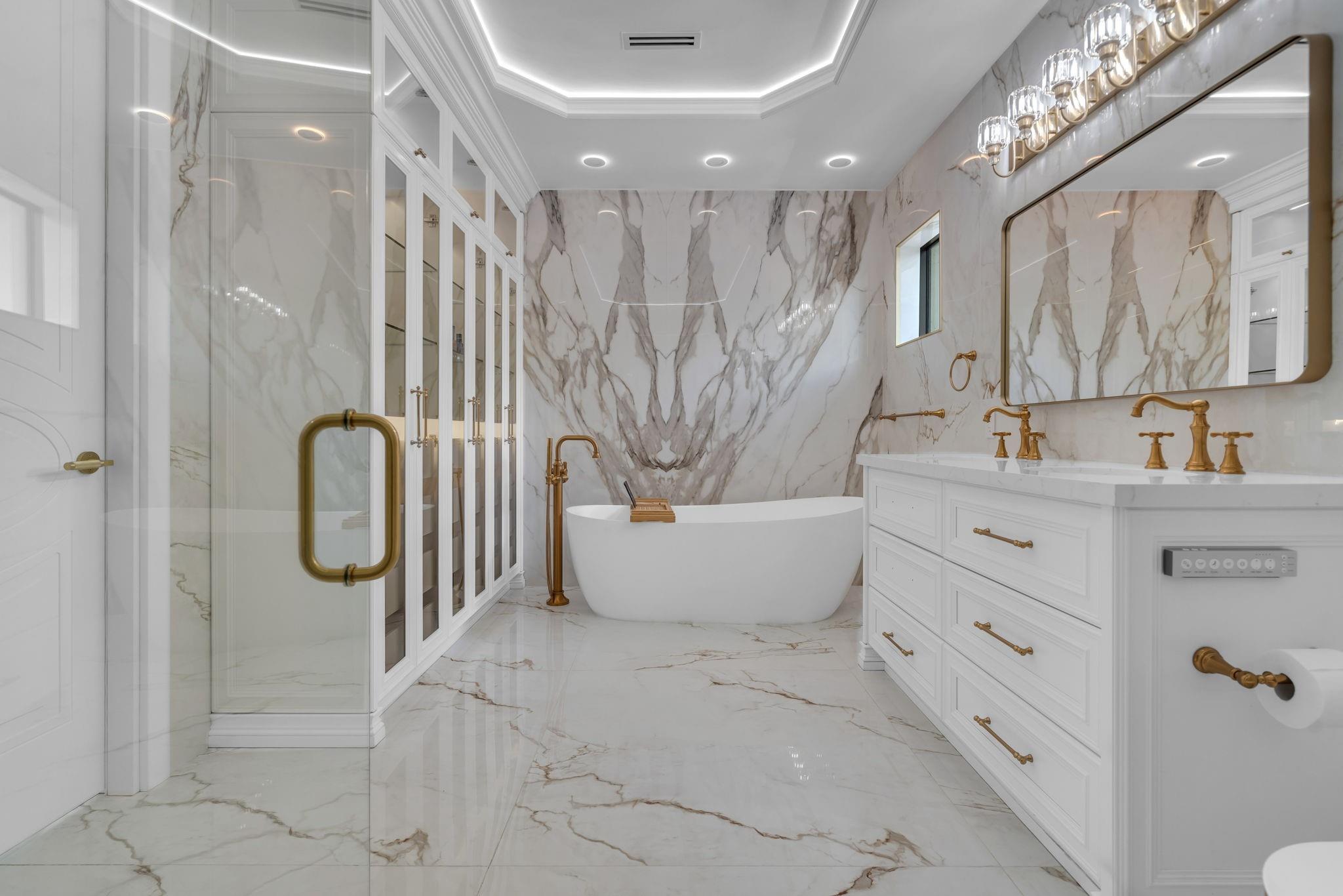 16422 NW 77th Pl Miami Lakes, FL 33016