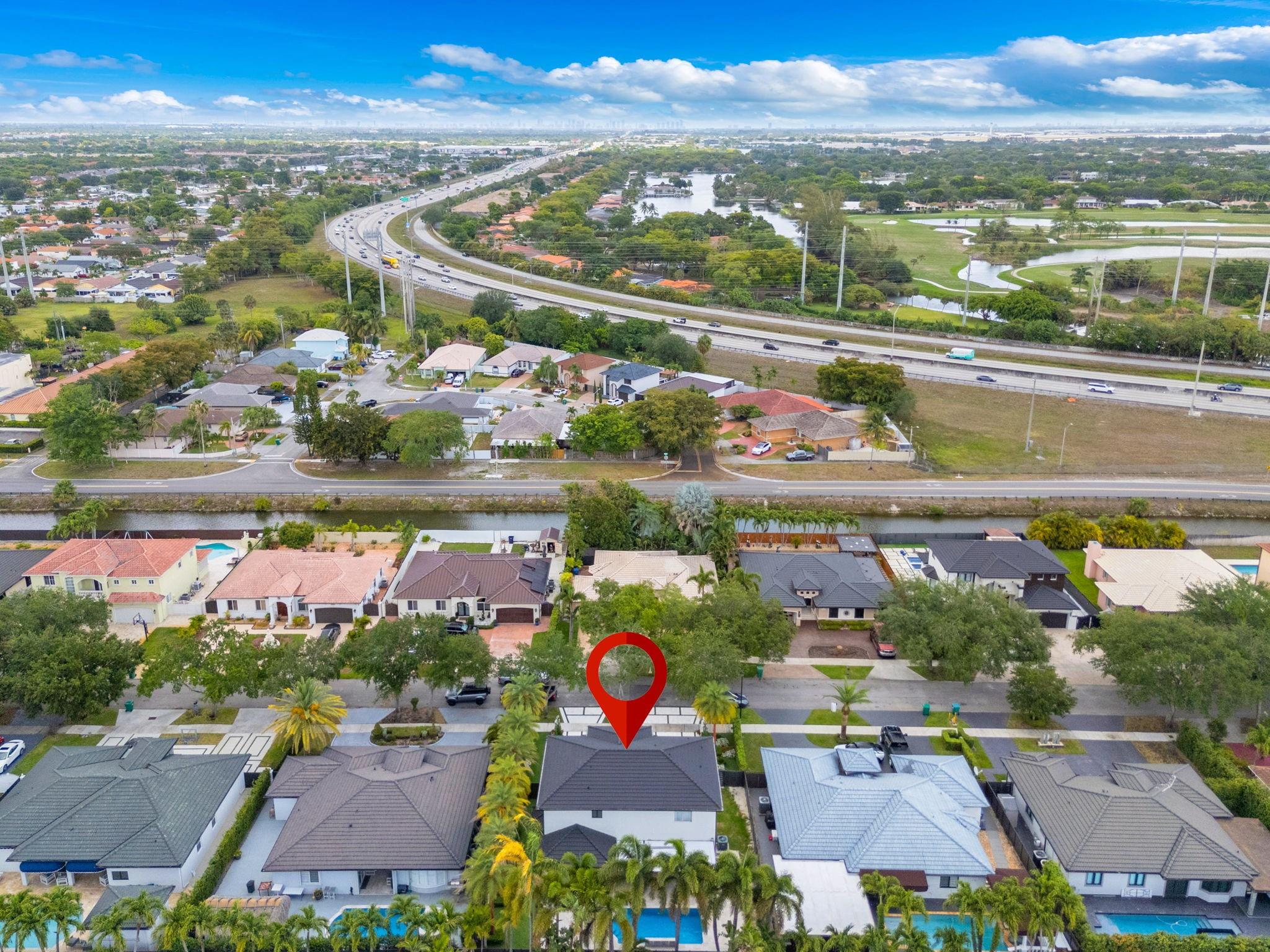 16422 NW 77th Pl Miami Lakes, FL 33016