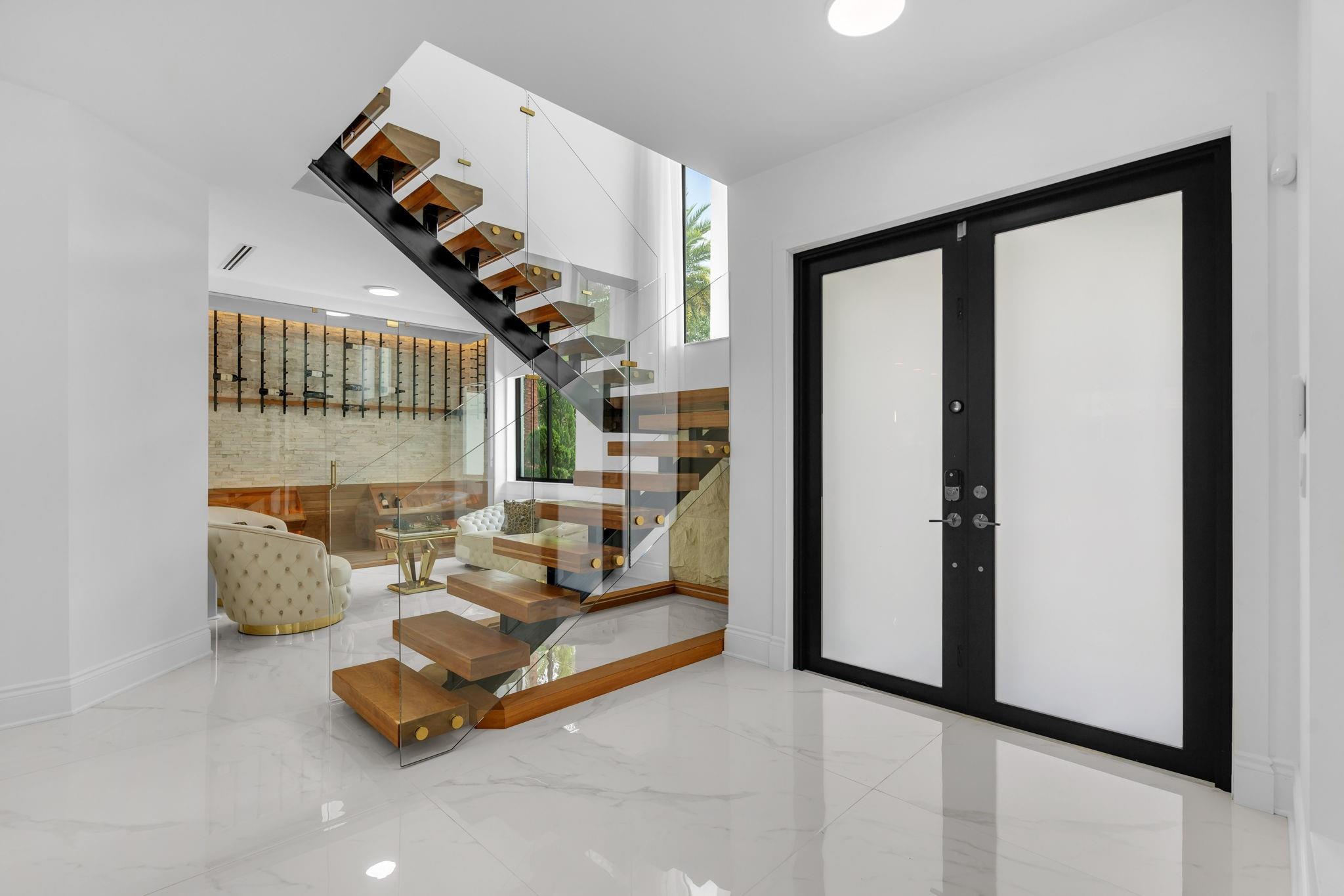 16422 NW 77th Pl Miami Lakes, FL 33016