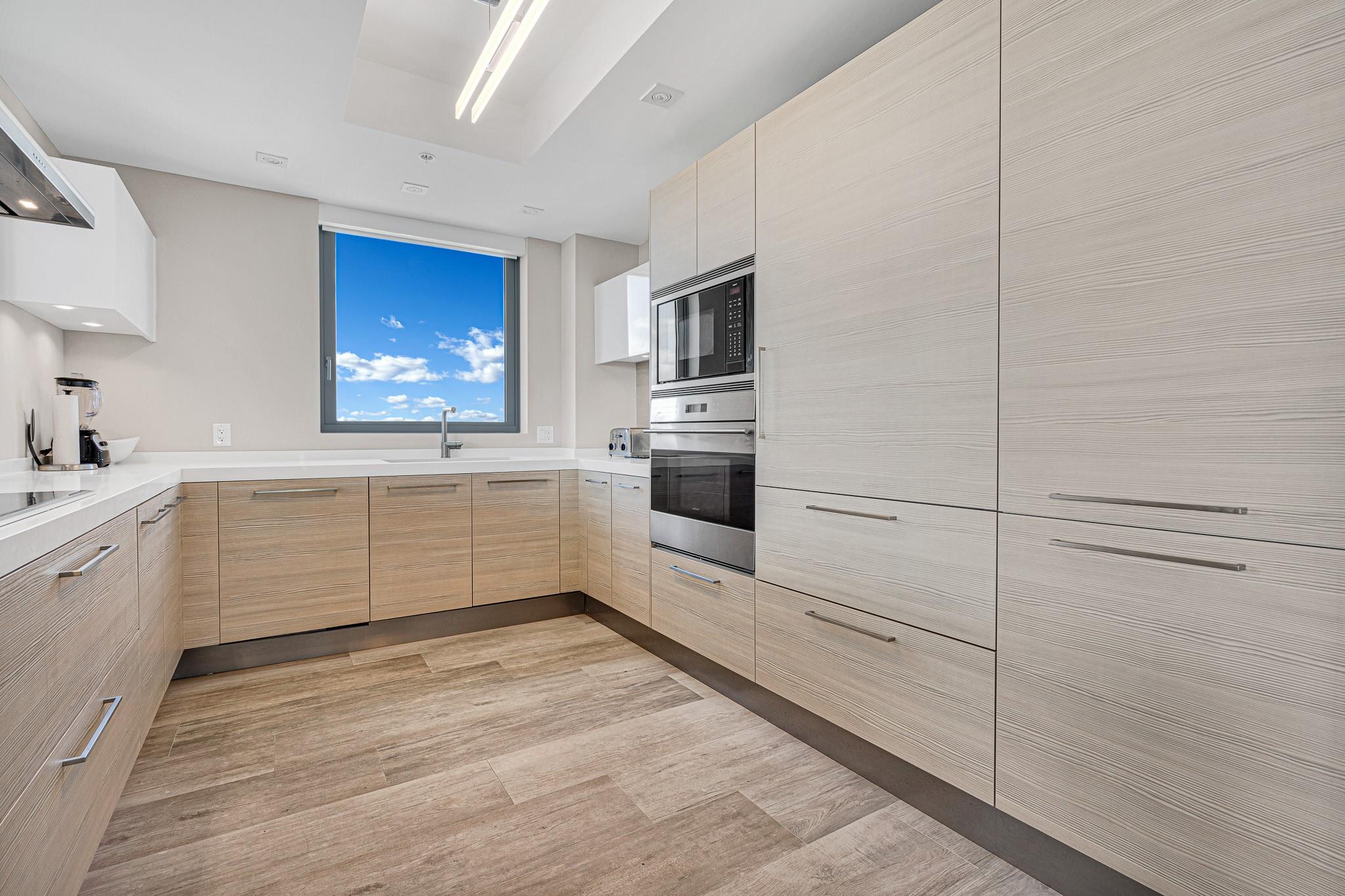 17111 Biscayne Blvd #1702 North Miami Beach, FL 33160