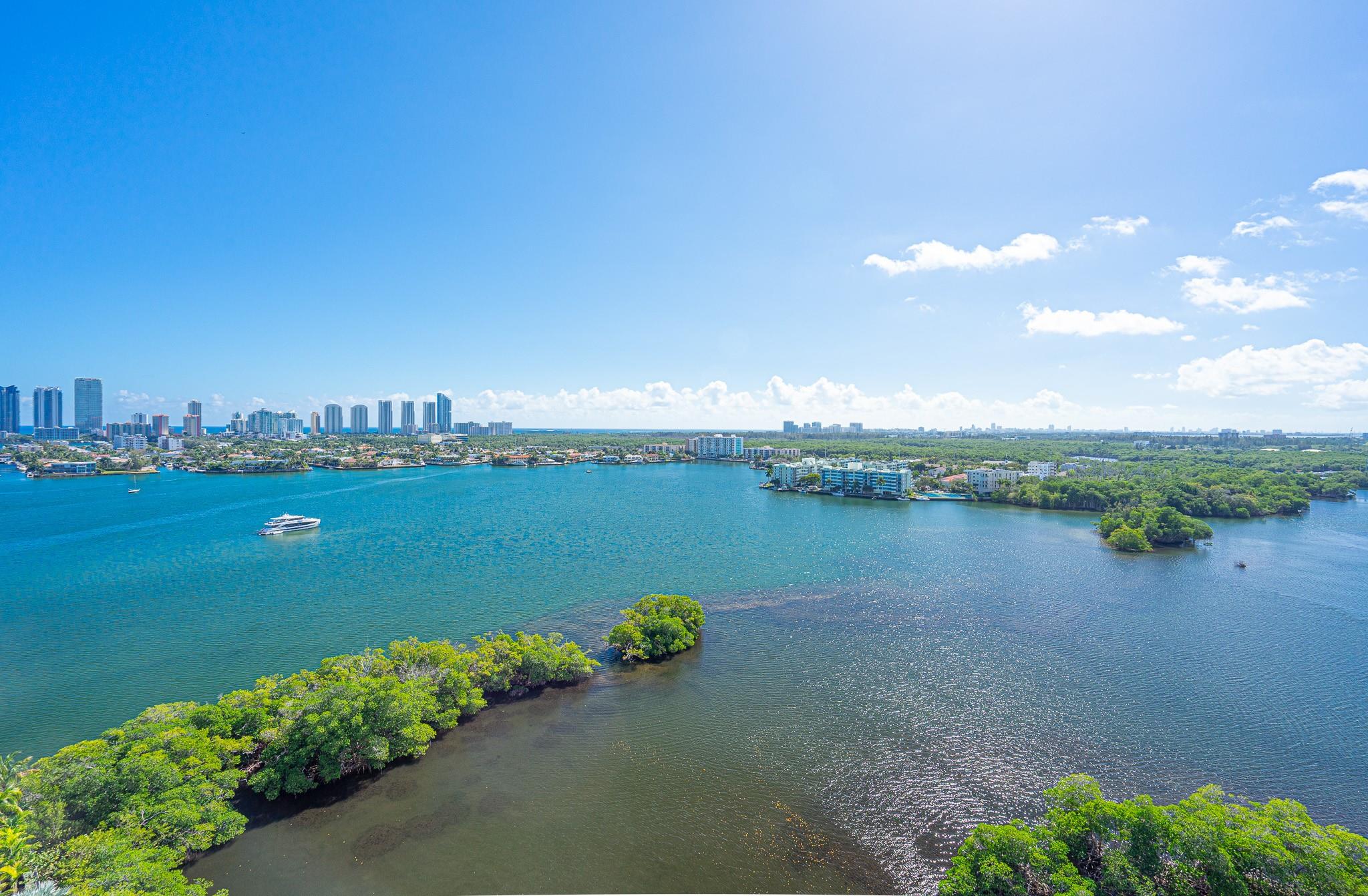 17111 Biscayne Blvd #1702 North Miami Beach, FL 33160