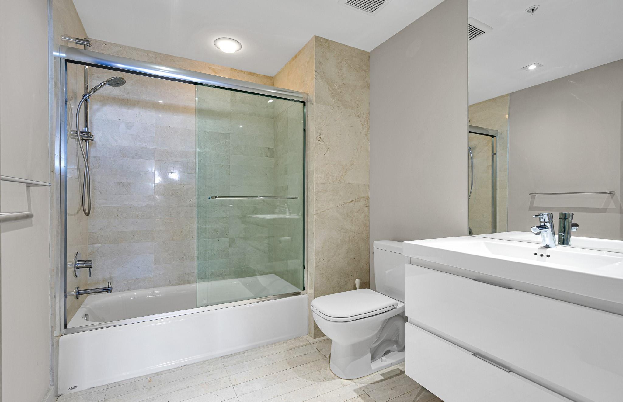 17111 Biscayne Blvd #1702 North Miami Beach, FL 33160