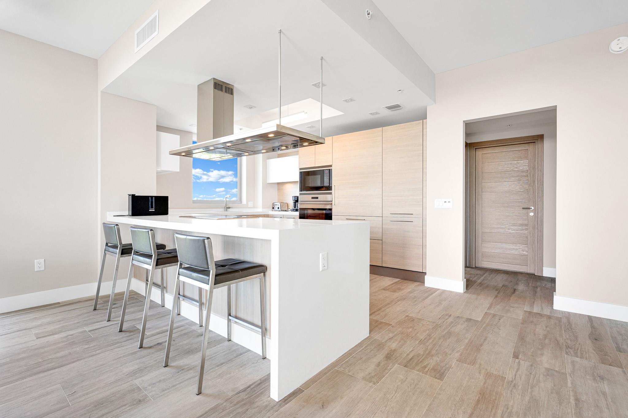 17111 Biscayne Blvd #1702 North Miami Beach, FL 33160