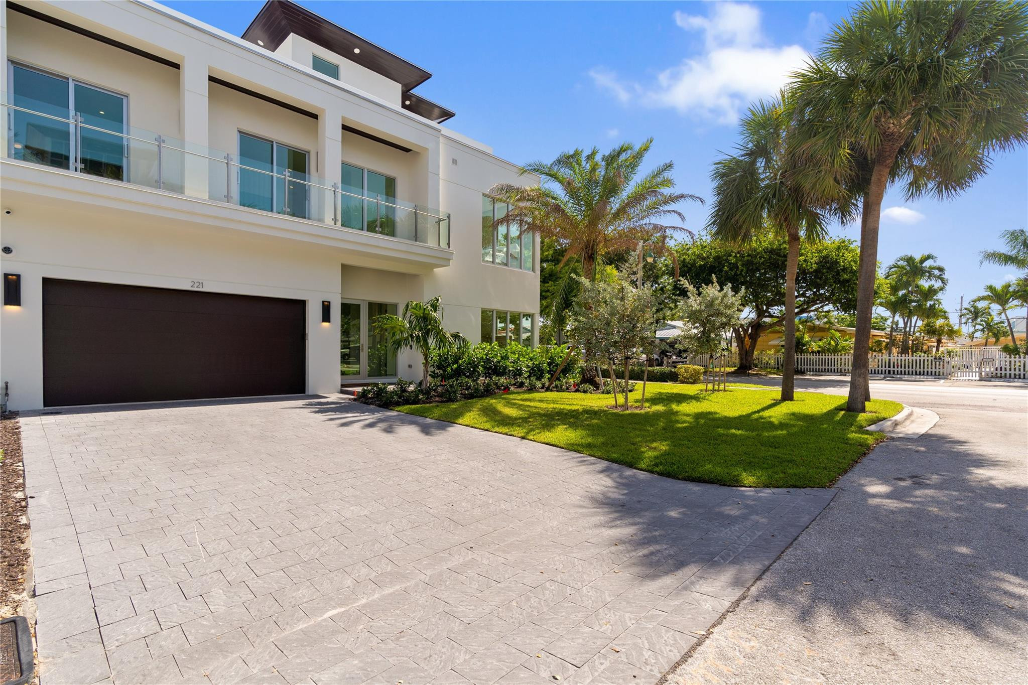 221 Shore #221 Fort Lauderdale, FL 33308