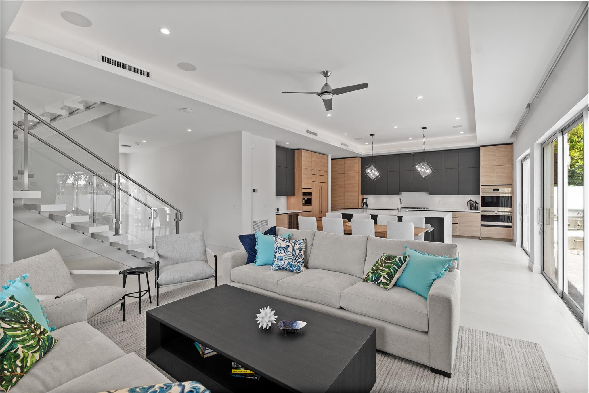 221 Shore #221 Fort Lauderdale, FL 33308