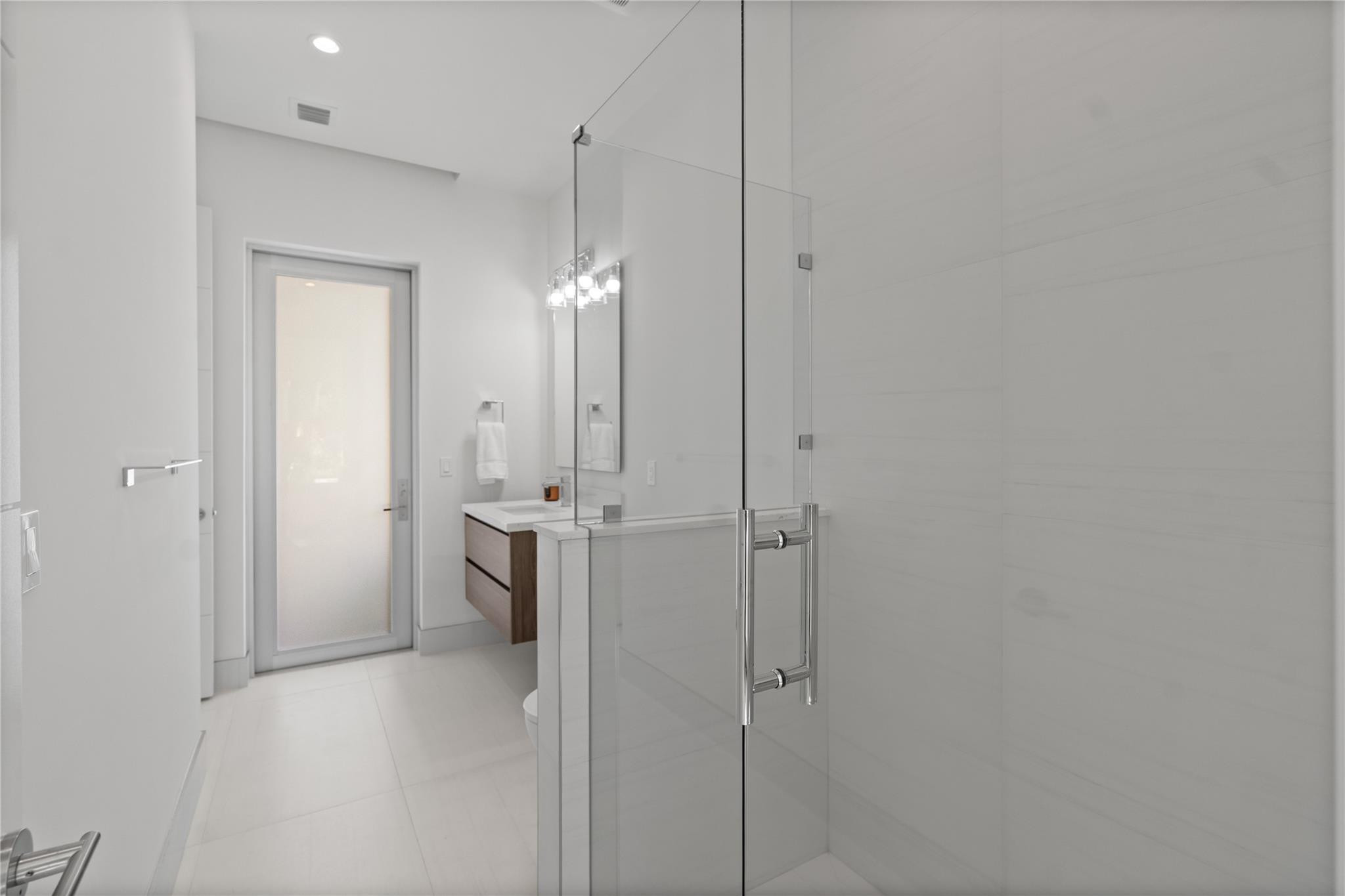 221 Shore #221 Fort Lauderdale, FL 33308