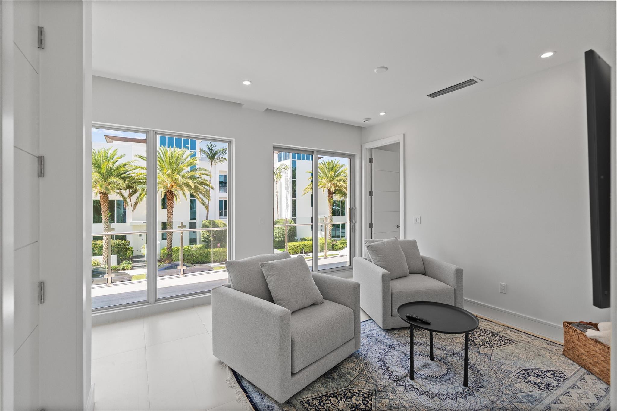 221 Shore #221 Fort Lauderdale, FL 33308