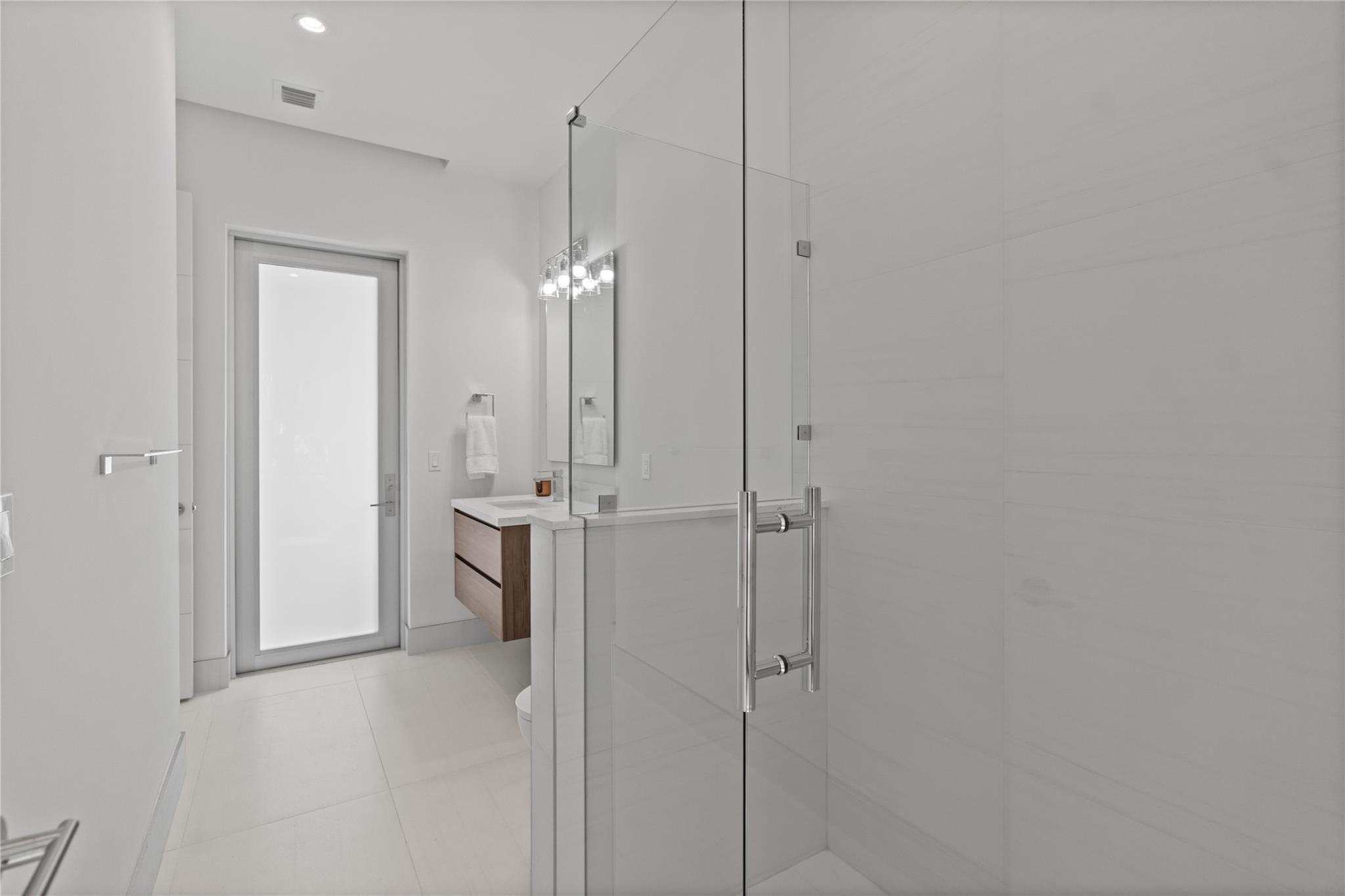 221 Shore #221 Fort Lauderdale, FL 33308