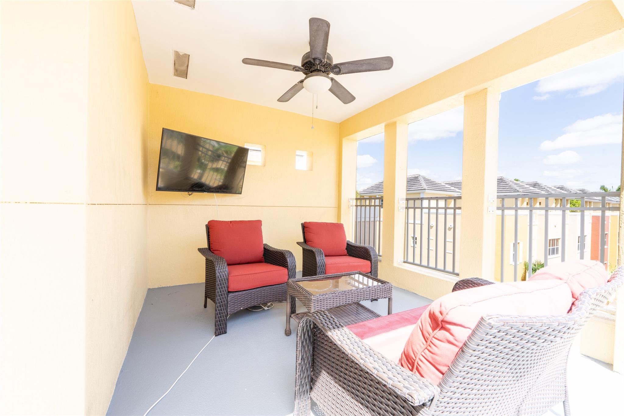 2314 Vintage Dr Lighthouse Point, FL 33064