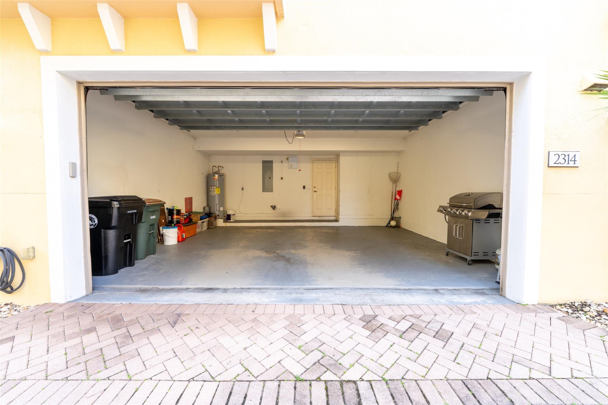 2314 Vintage Dr Lighthouse Point, FL 33064