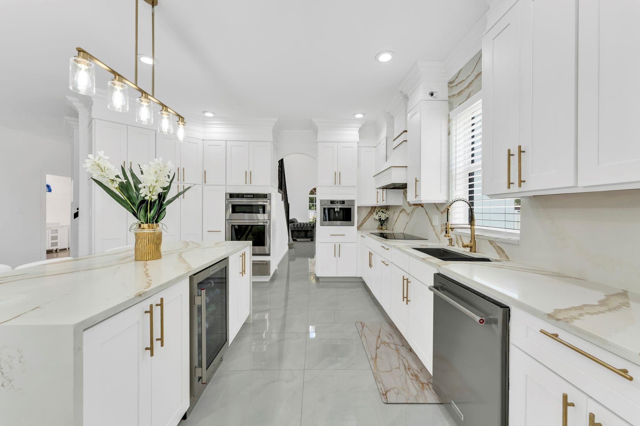 1202 NW 141st Ave Pembroke Pines, FL 33028