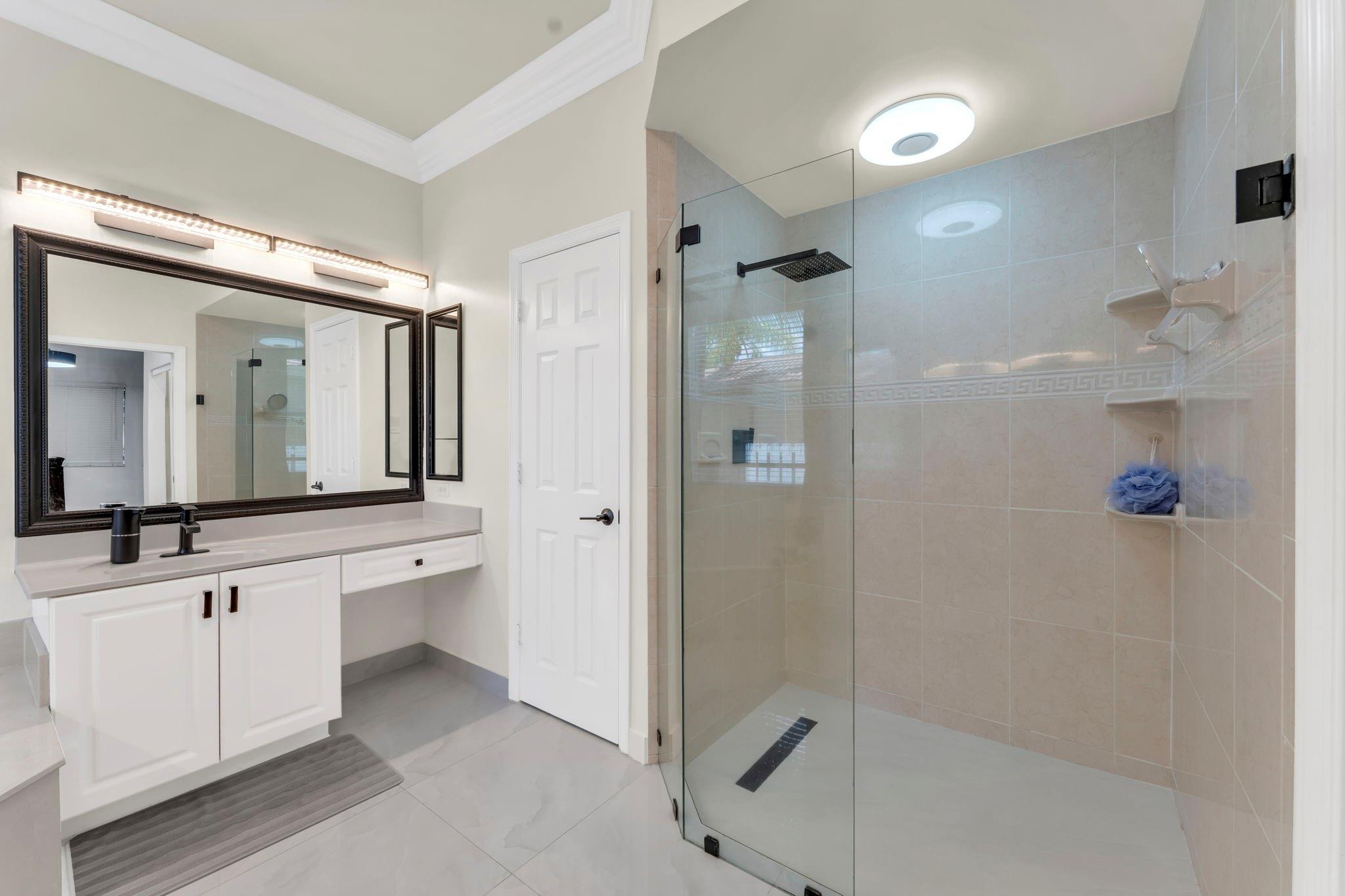 1202 NW 141st Ave Pembroke Pines, FL 33028