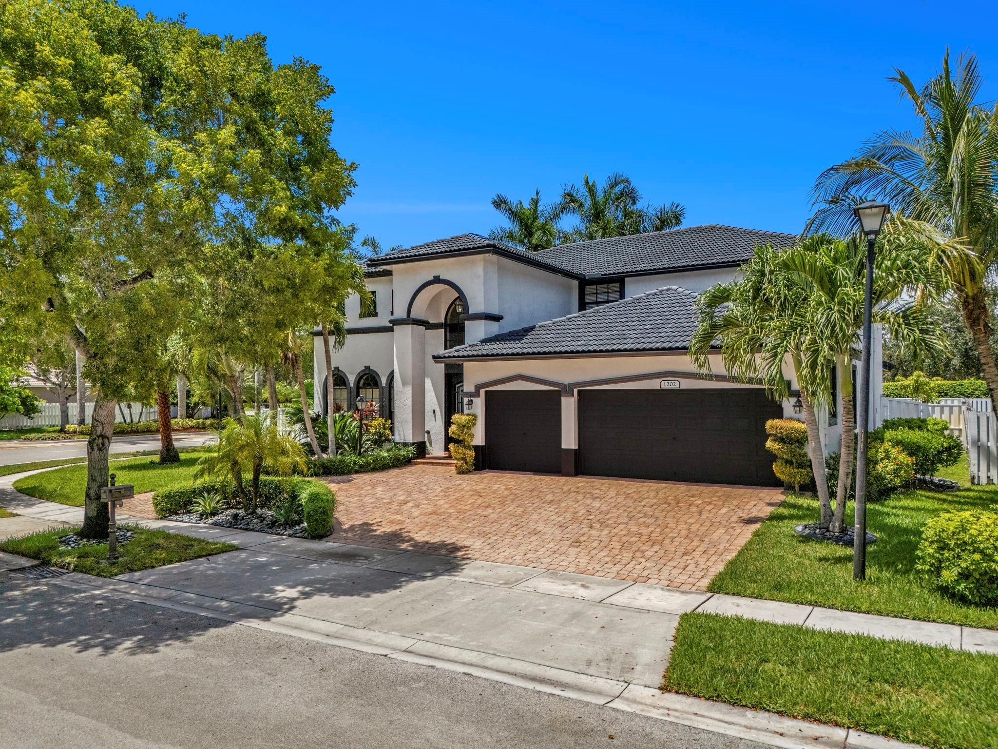 1202 NW 141st Ave Pembroke Pines, FL 33028