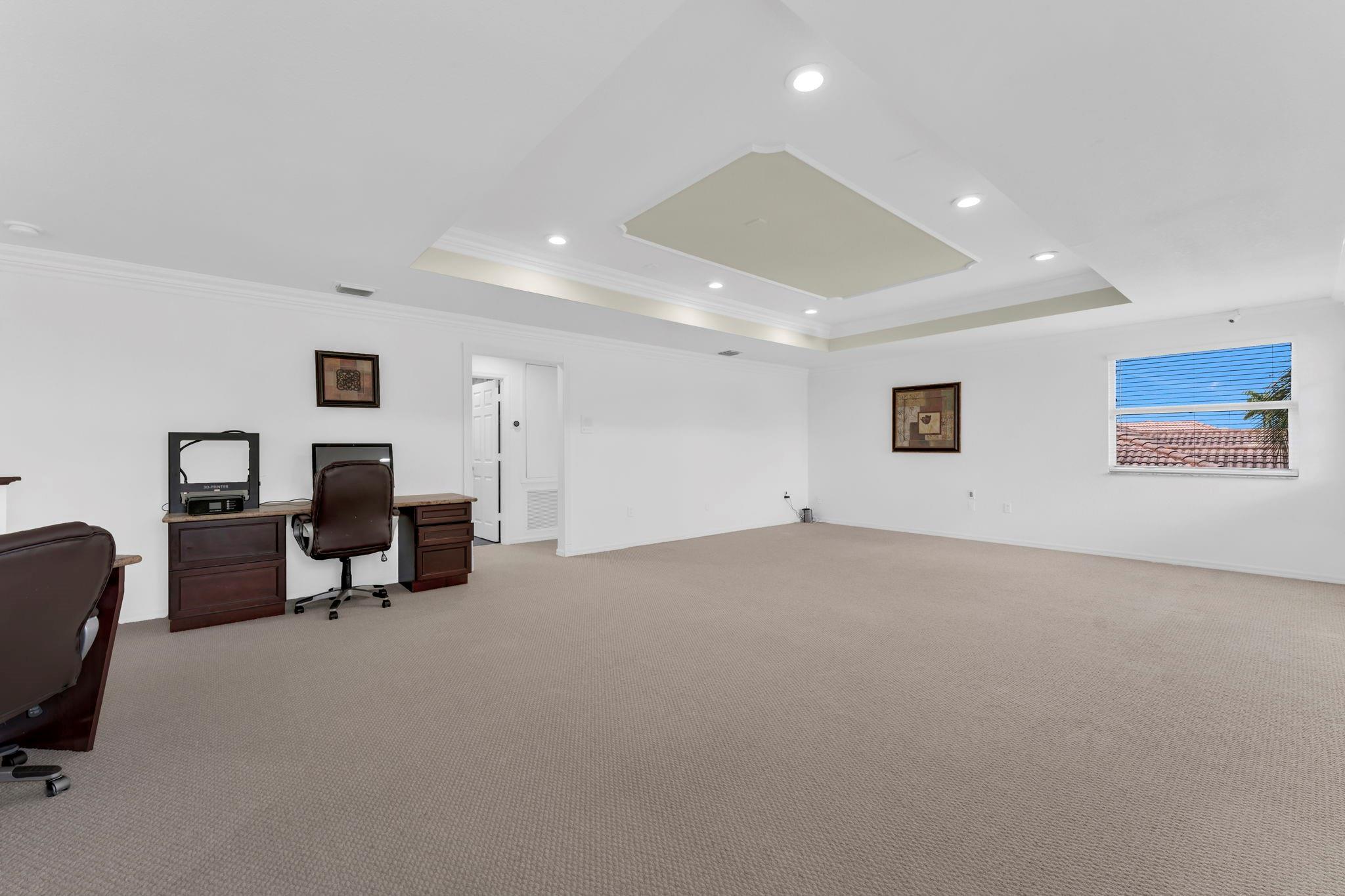 1202 NW 141st Ave Pembroke Pines, FL 33028