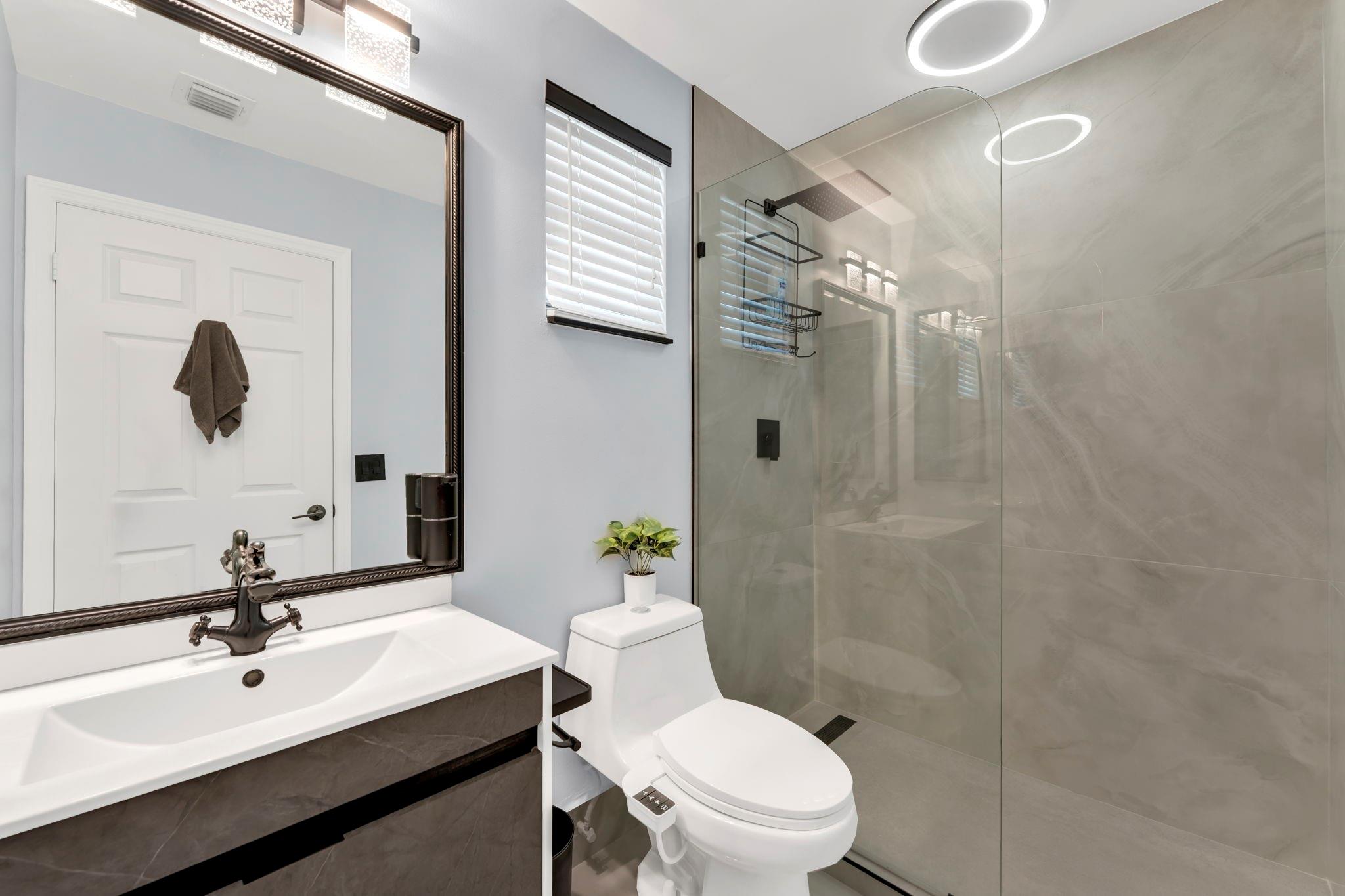 1202 NW 141st Ave Pembroke Pines, FL 33028