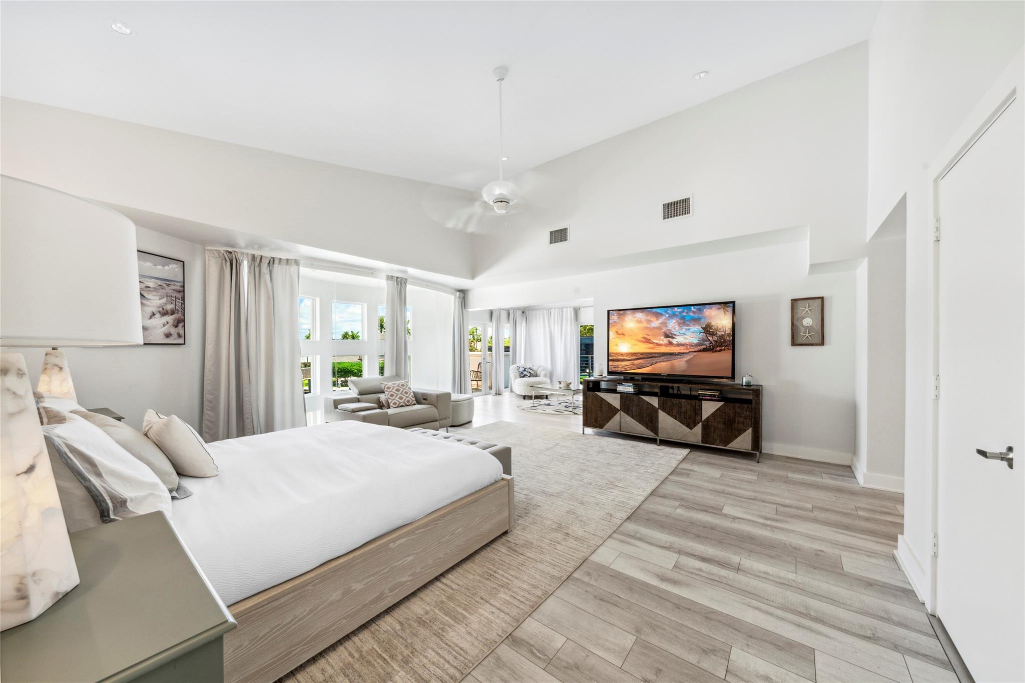 2523 Castilla Isle Fort Lauderdale, FL 33301