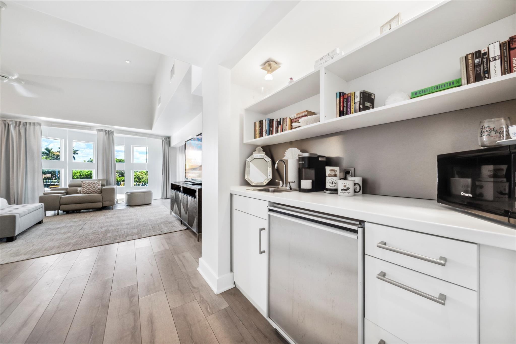 2523 Castilla Isle Fort Lauderdale, FL 33301