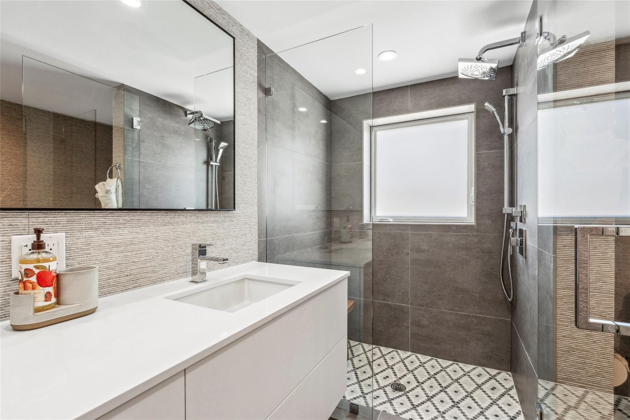 2523 Castilla Isle Fort Lauderdale, FL 33301