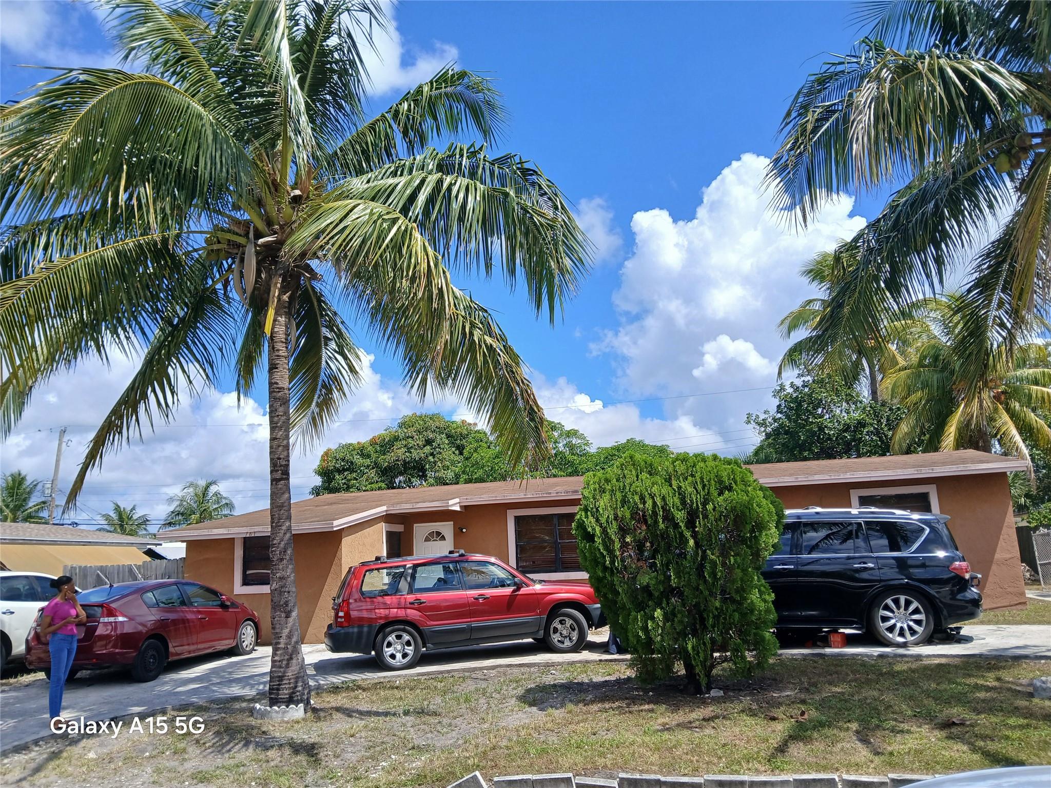 761 NE 43rd Ct