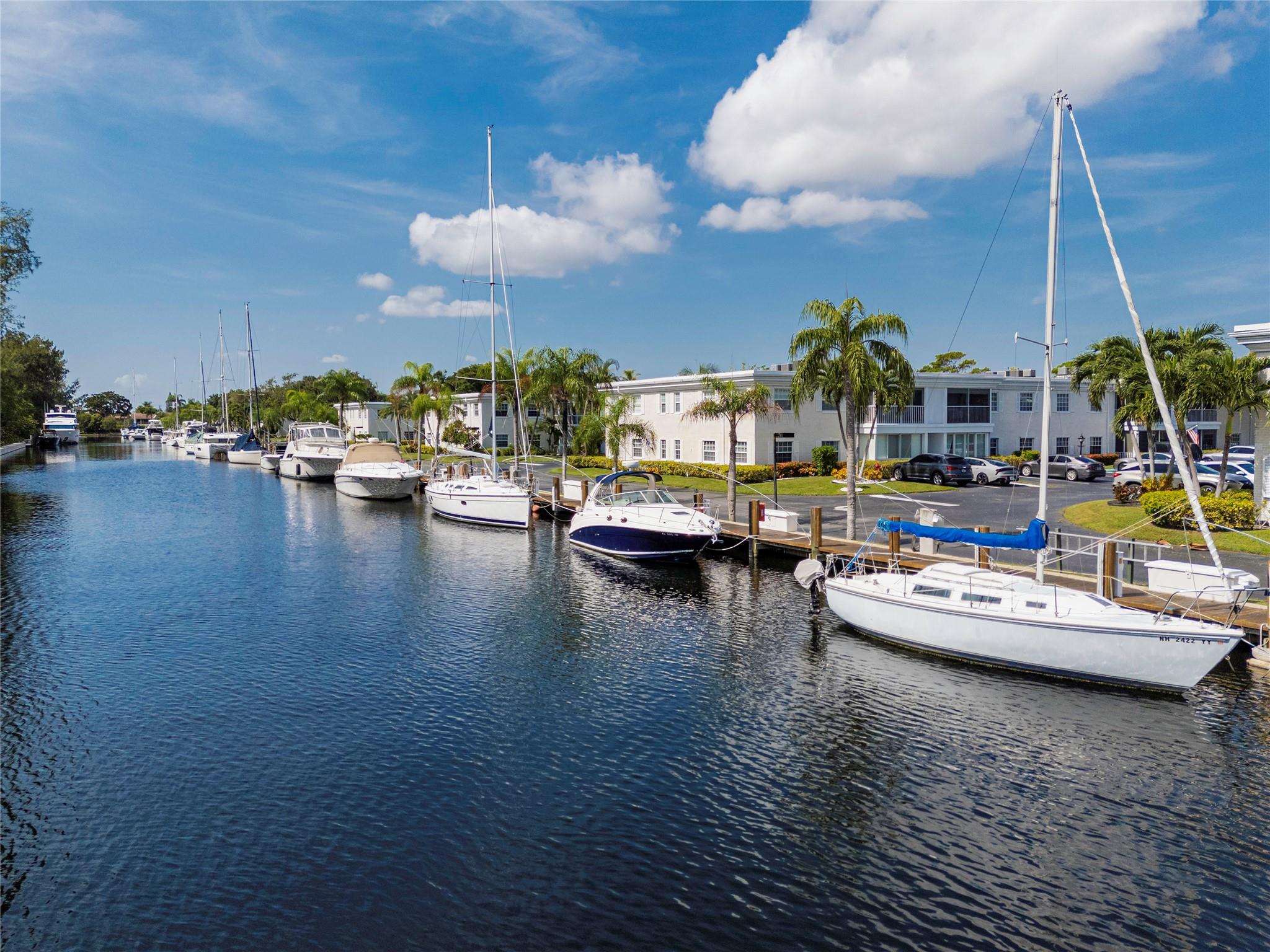 6201 S Bay Clb Dr #4