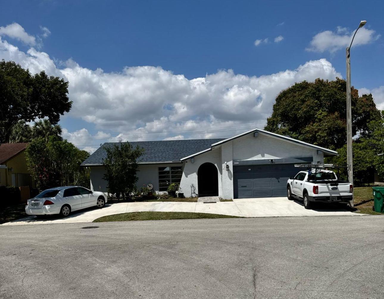 5305 Bayberry Ln