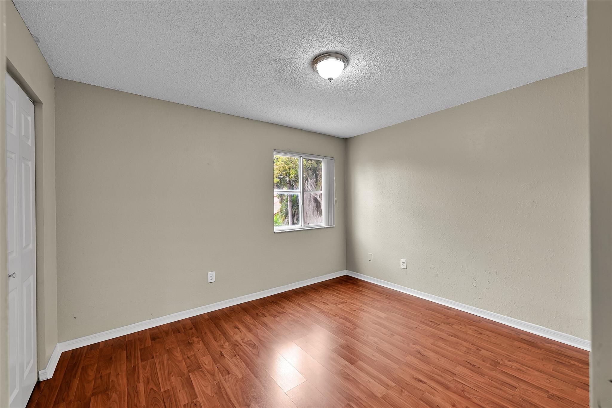 1688 SW 158th Ave Pembroke Pines, FL 33027