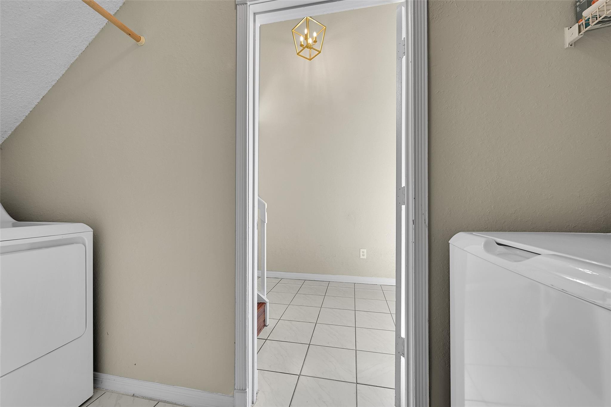 1688 SW 158th Ave Pembroke Pines, FL 33027